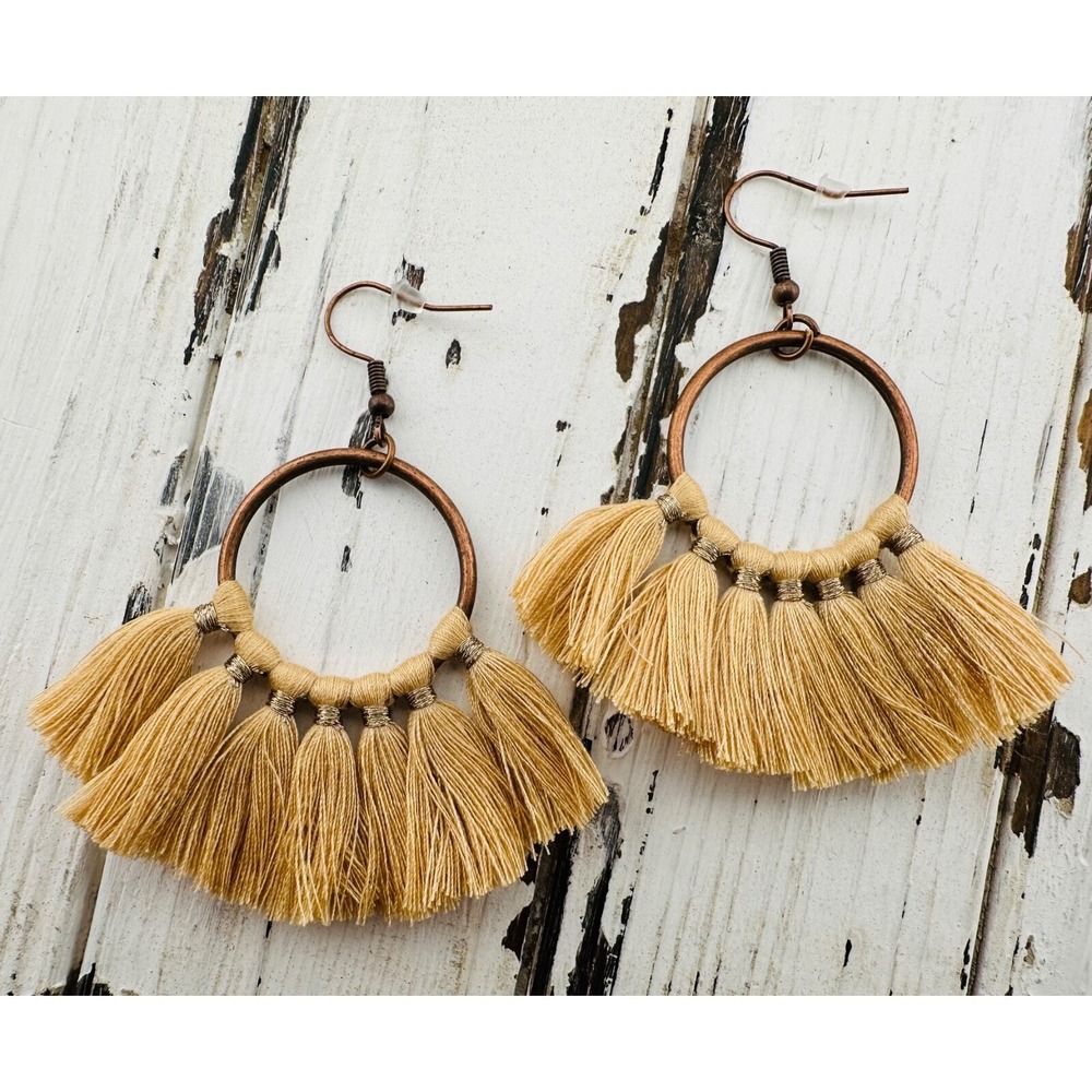 Neutral Beige Tassel Fan‎ & Copper Alloy Earrings